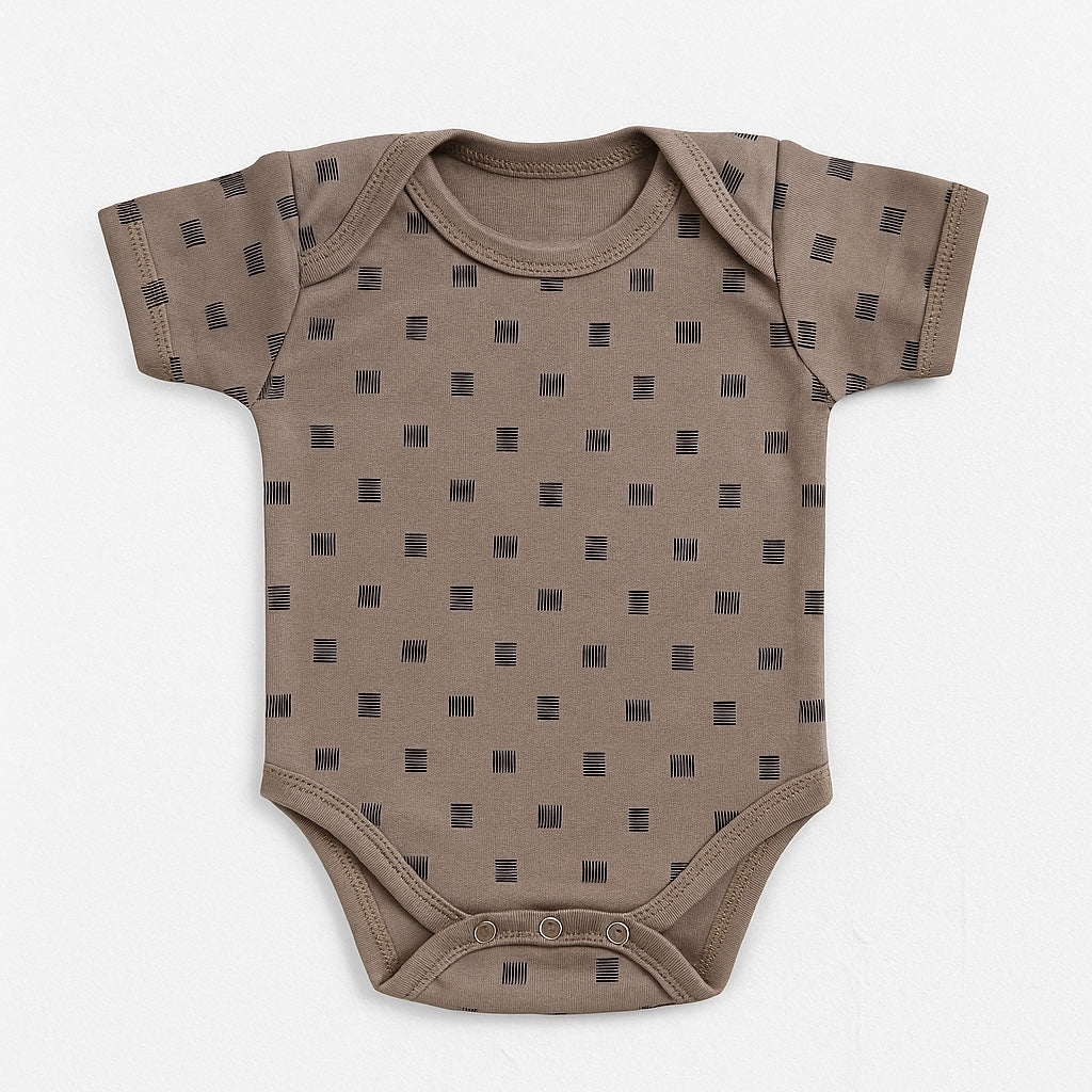 ALL OVER PATTERN SHORT SLEEVE BODYSUIT
