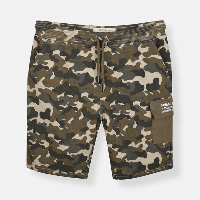 Cargo pocket camouflage shorts