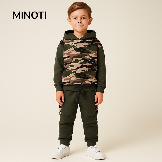 Camouflage tracksuit green