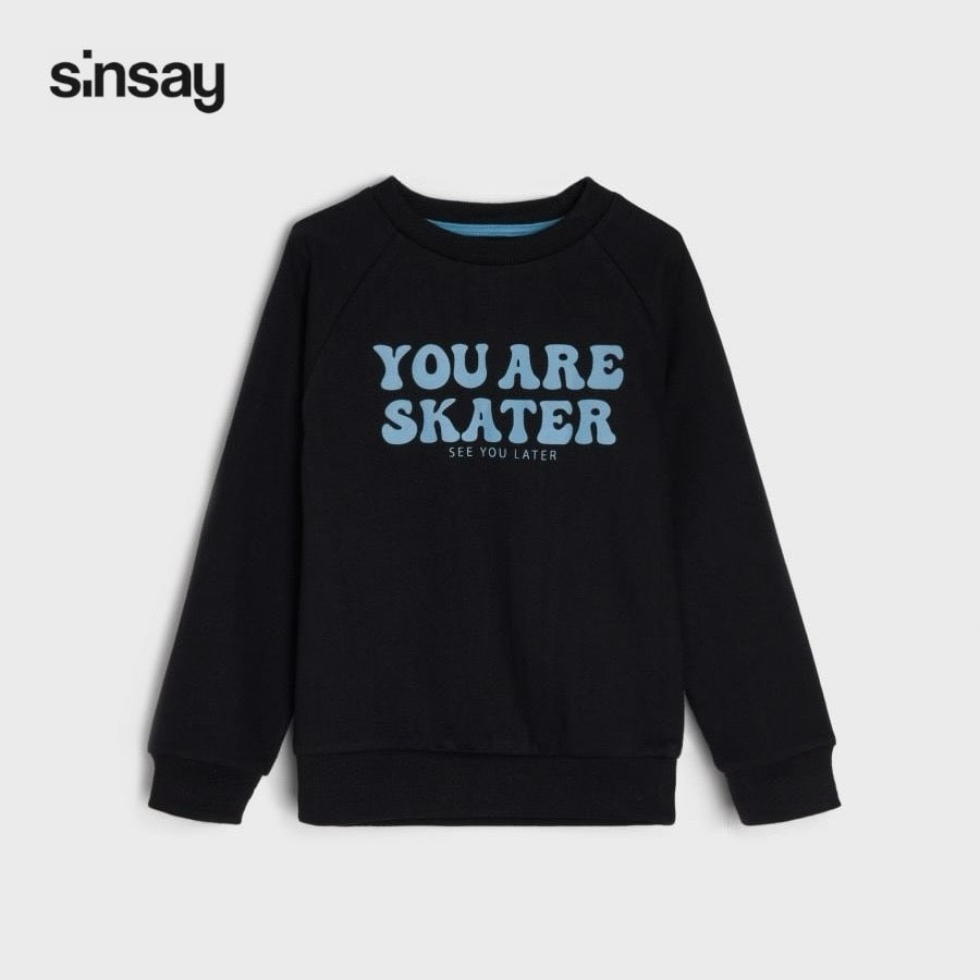 SKATER SWEATSHIRT