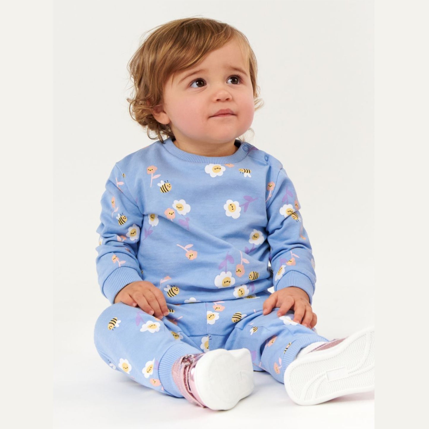 Flora Light Blue Tracksuit for Kids – The Trend That’s Taking Over