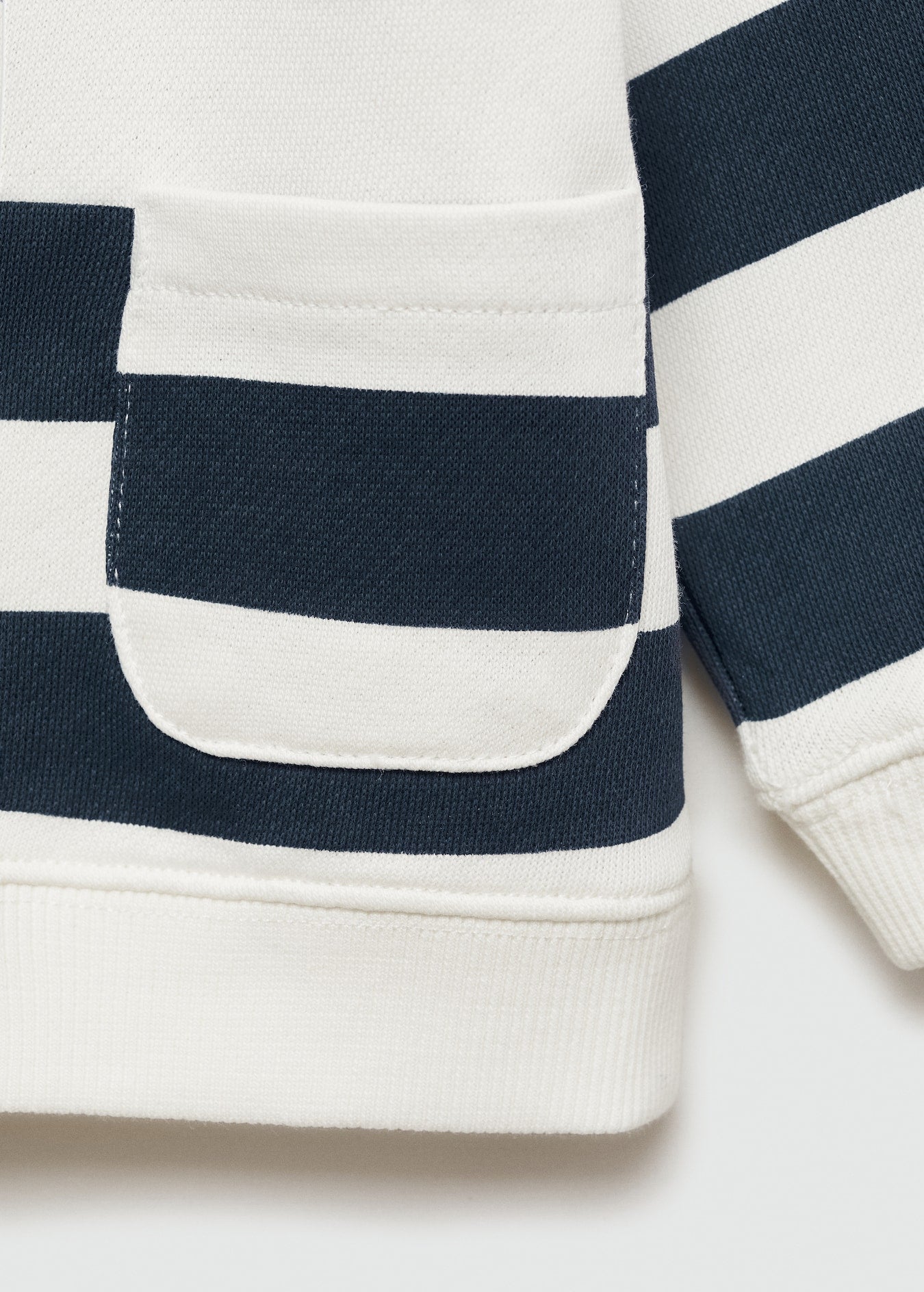 POCKET STYLE STRIPE SWEATSHIRT