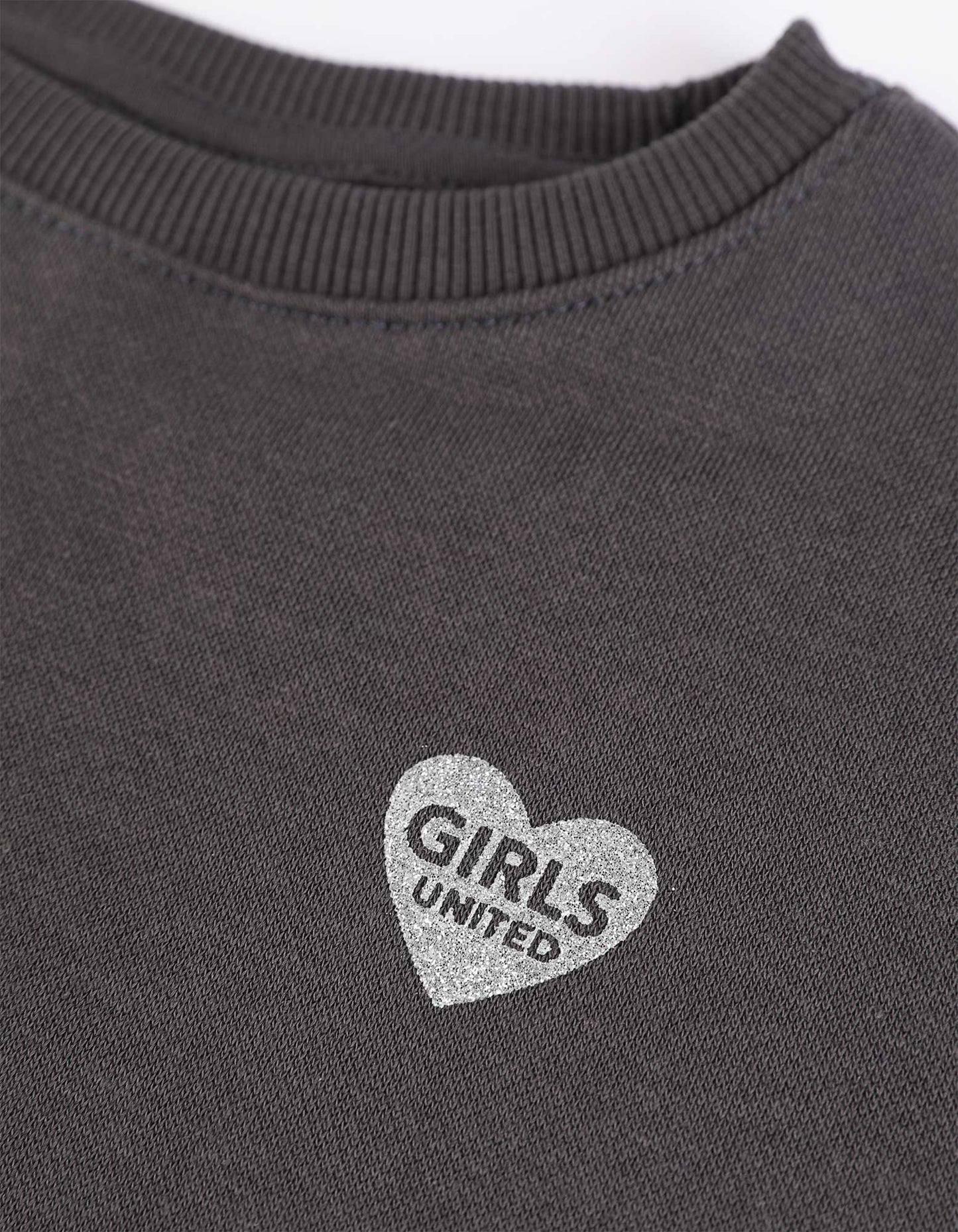 GIRLS UNITED SWEATSHIRT